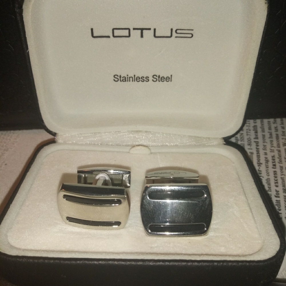 LOTUS STAINLESS STEELE CUFFLINKS